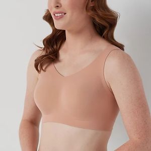 EVELYN AND BOBBIE Defy Wireless bra in Himalayan Salt